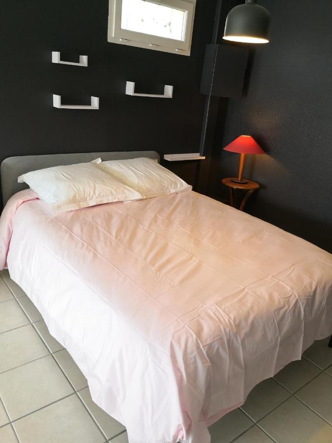 Chambre Meublee Avec Vue Panoramique A Perigueux Sanilhac  Ngoại thất bức ảnh